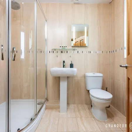 Bracken Bliss By Grandeur Property Ferndown Exterior photo